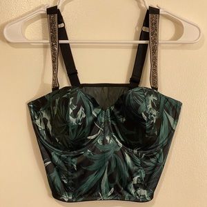NEW Victorias Secret VS 34DD corset